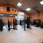아파트 Modern With Fitness